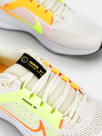 Кросівки NIKE Air Zoom Pegasus модель DV3853-101 Фото