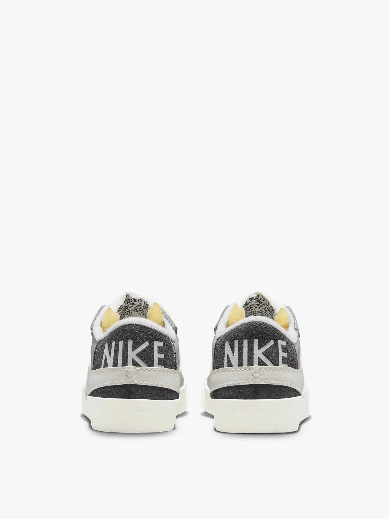 Кеди NIKE Blazer Low '77 Jumbo SE модель FJ5467-077 Кеди NIKE Blazer Low '77 Jumbo SE модель FJ5467-077 Фото