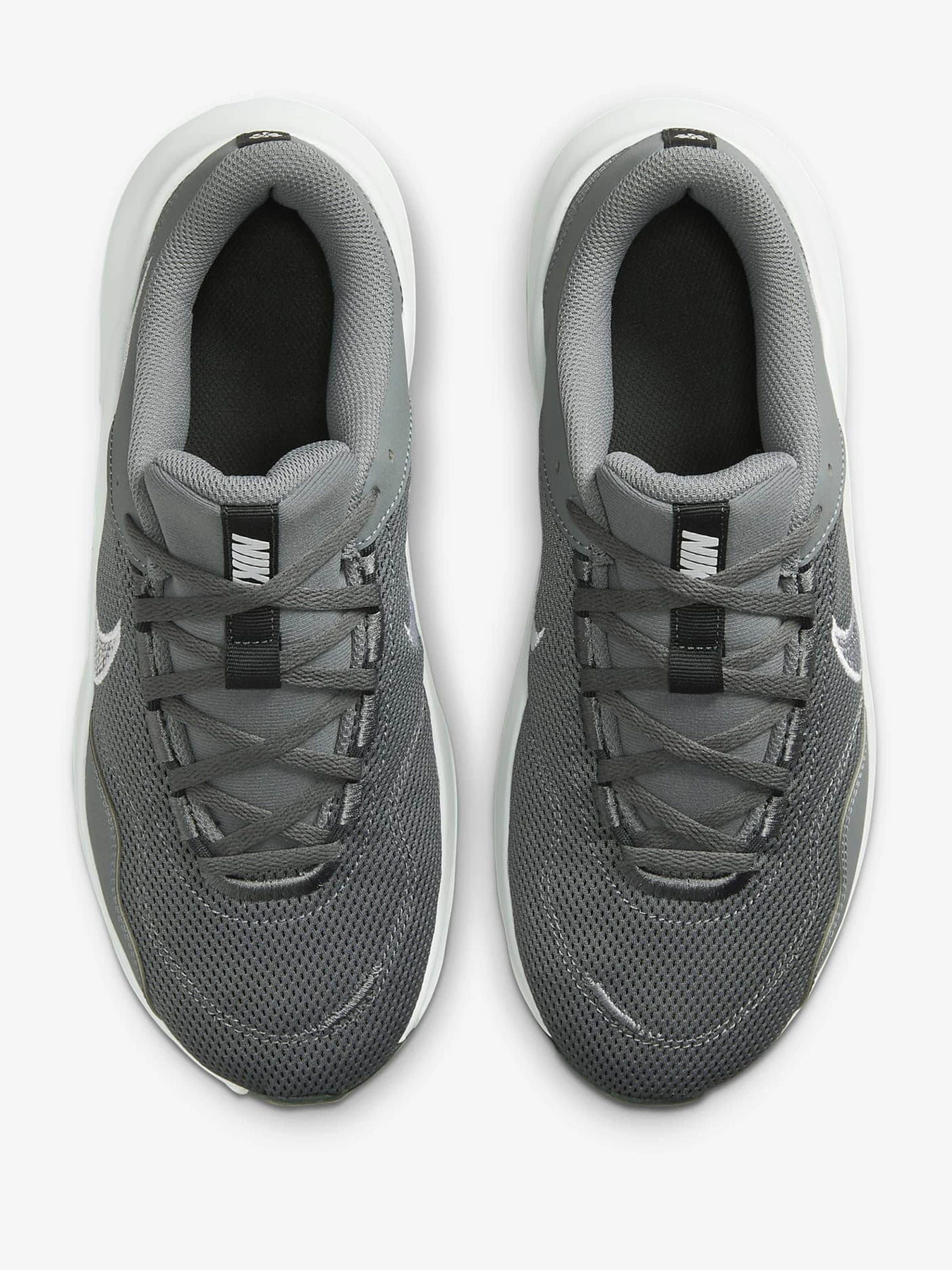 Кроссовки NIKE Legend Essential 4 модель DM1120-002 Кроссовки NIKE Legend Essential 4 модель DM1120-002 Фото