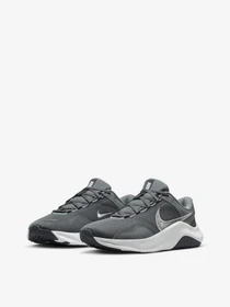 Кроссовки NIKE Legend Essential 4 модель DM1120-002 Фото