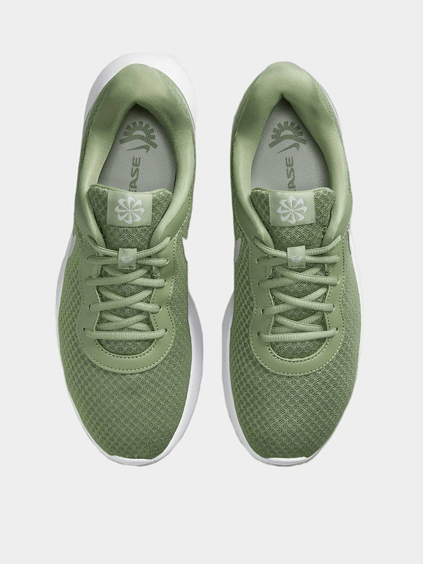 Кроссовки NIKE Tanjun Flyease модель DV7775-300 Кроссовки NIKE Tanjun Flyease модель DV7775-300 Фото
