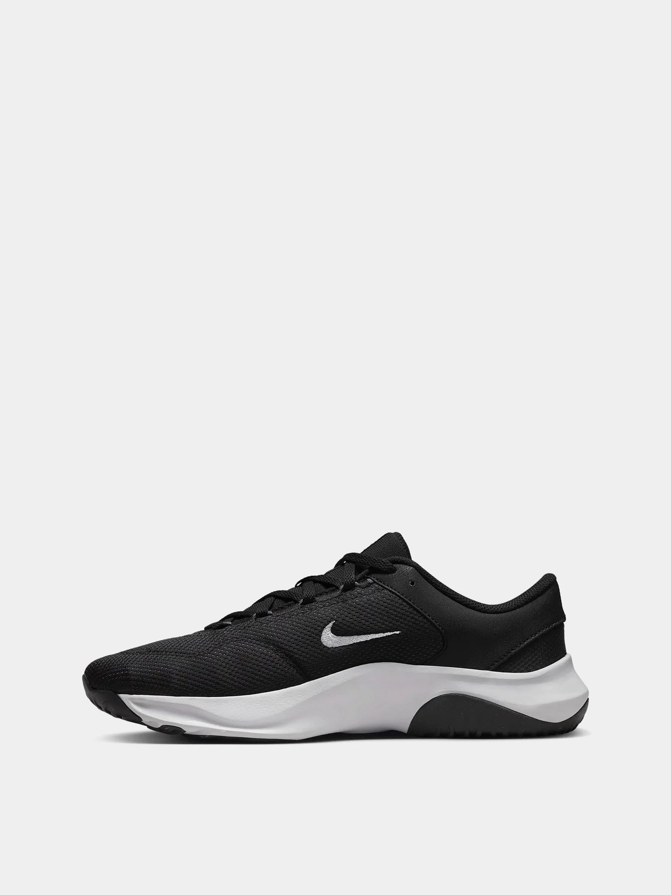 Кроссовки NIKE LEGEND ESSENTIAL 3 модель DM1120-001 Кроссовки NIKE LEGEND ESSENTIAL 3 модель DM1120-001 Фото