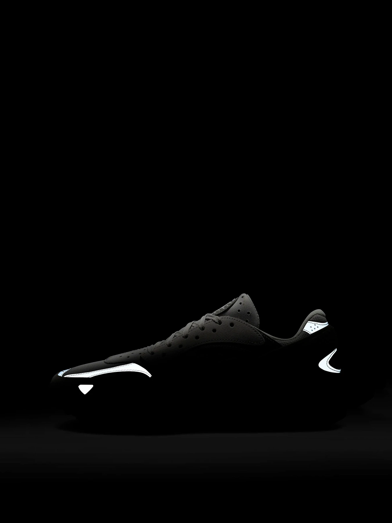 Кроссовки NIKE AIR HUARACHE модель DZ3306-004 Кроссовки NIKE AIR HUARACHE модель DZ3306-004 Фото