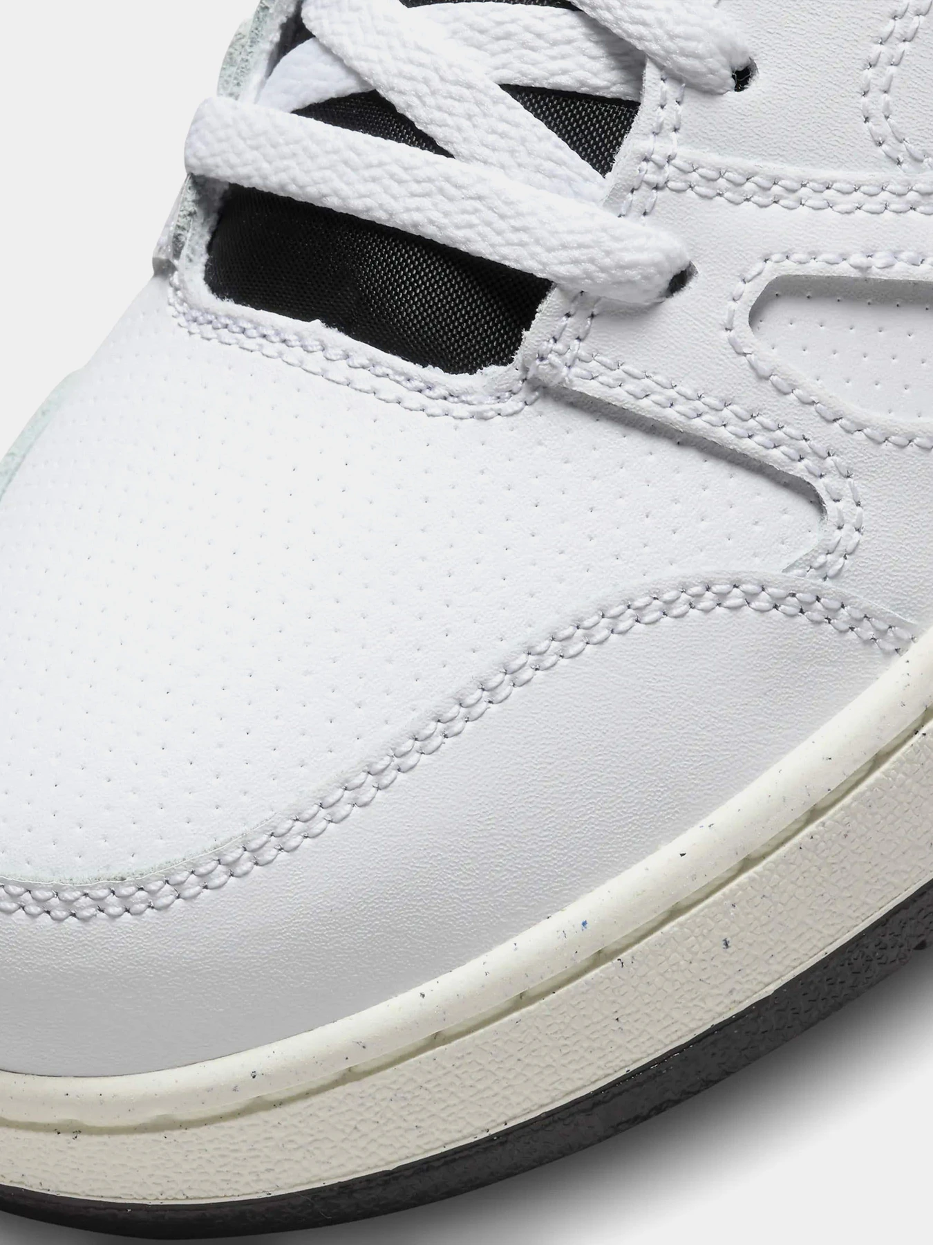 Кросівки NIKE FULL FORCE LO модель FB1362-101 Кросівки NIKE FULL FORCE LO модель FB1362-101 Фото