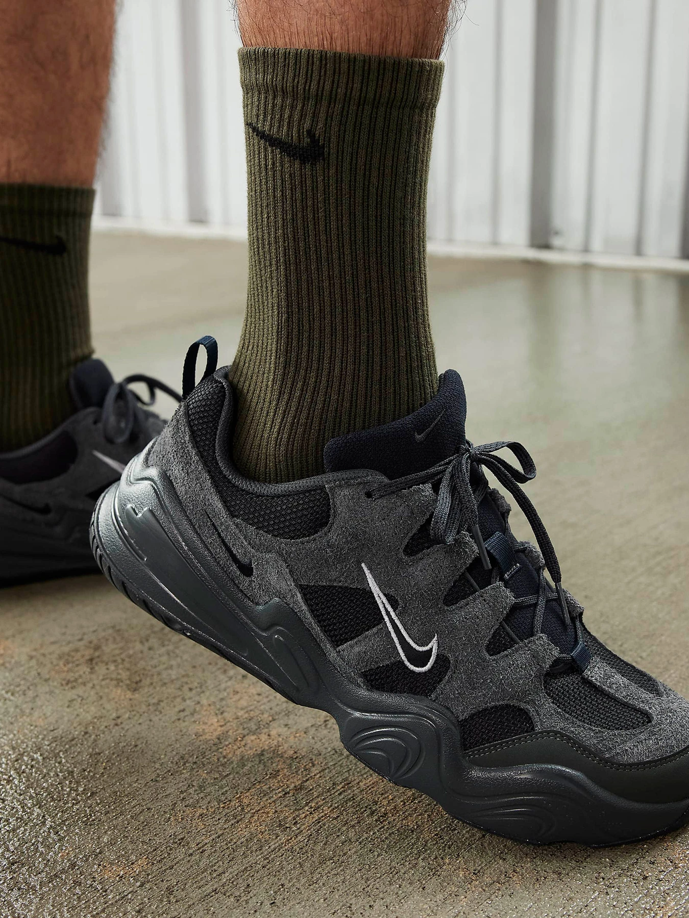 Кросівки NIKE TECH HERA модель FJ9532-001 Кросівки NIKE TECH HERA модель FJ9532-001 Фото