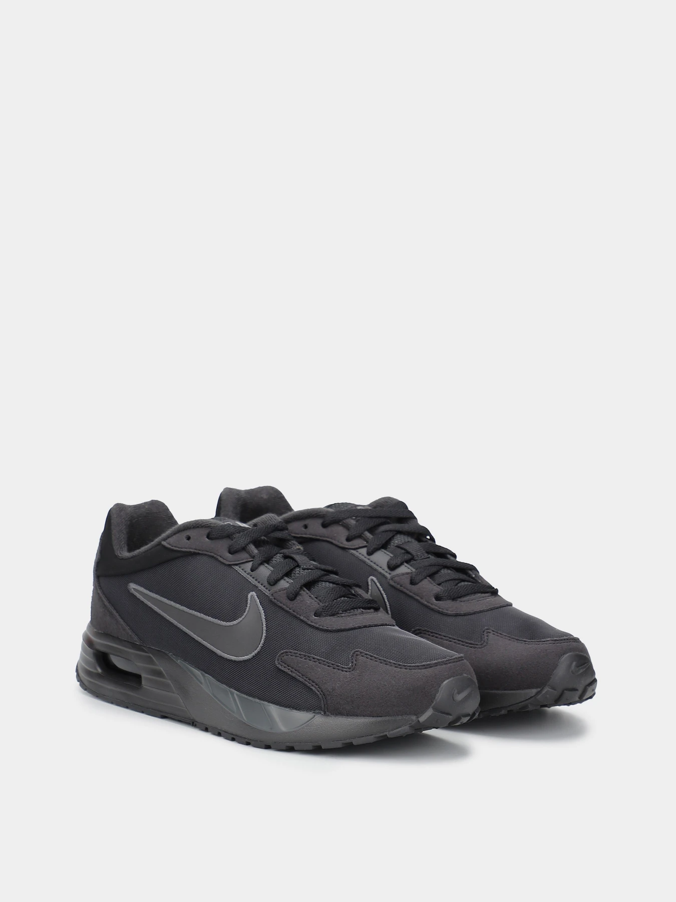 Кроссовки NIKE AIR MAX SOLO модель DX3666-010 Фото