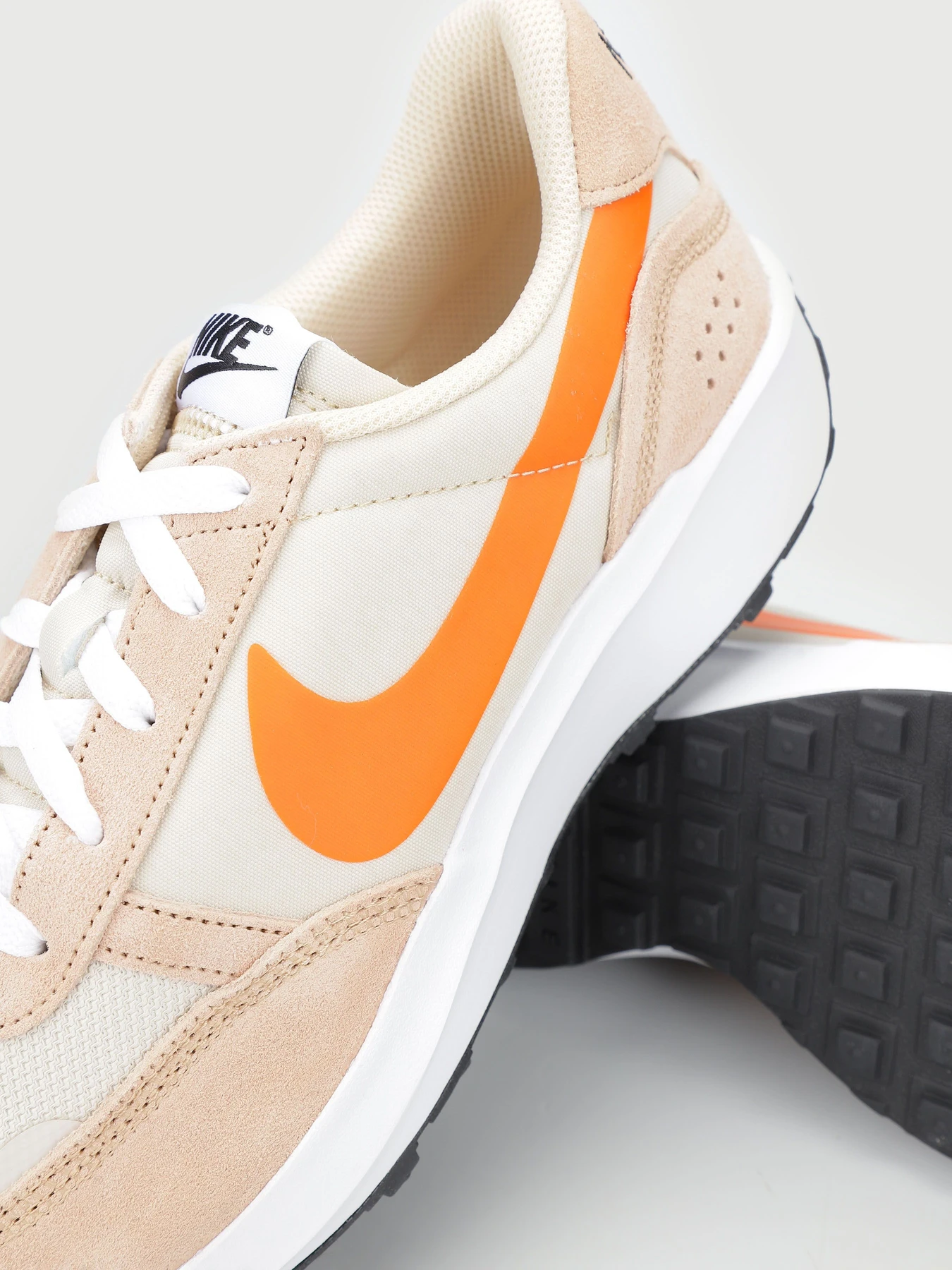 Кроссовки NIKE WAFFLE NAV модель FJ4195-200 Кроссовки NIKE WAFFLE NAV модель FJ4195-200 Фото