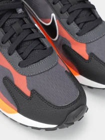 Кроссовки NIKE AIR MAX SOLO SE модель FJ2594-001 Фото