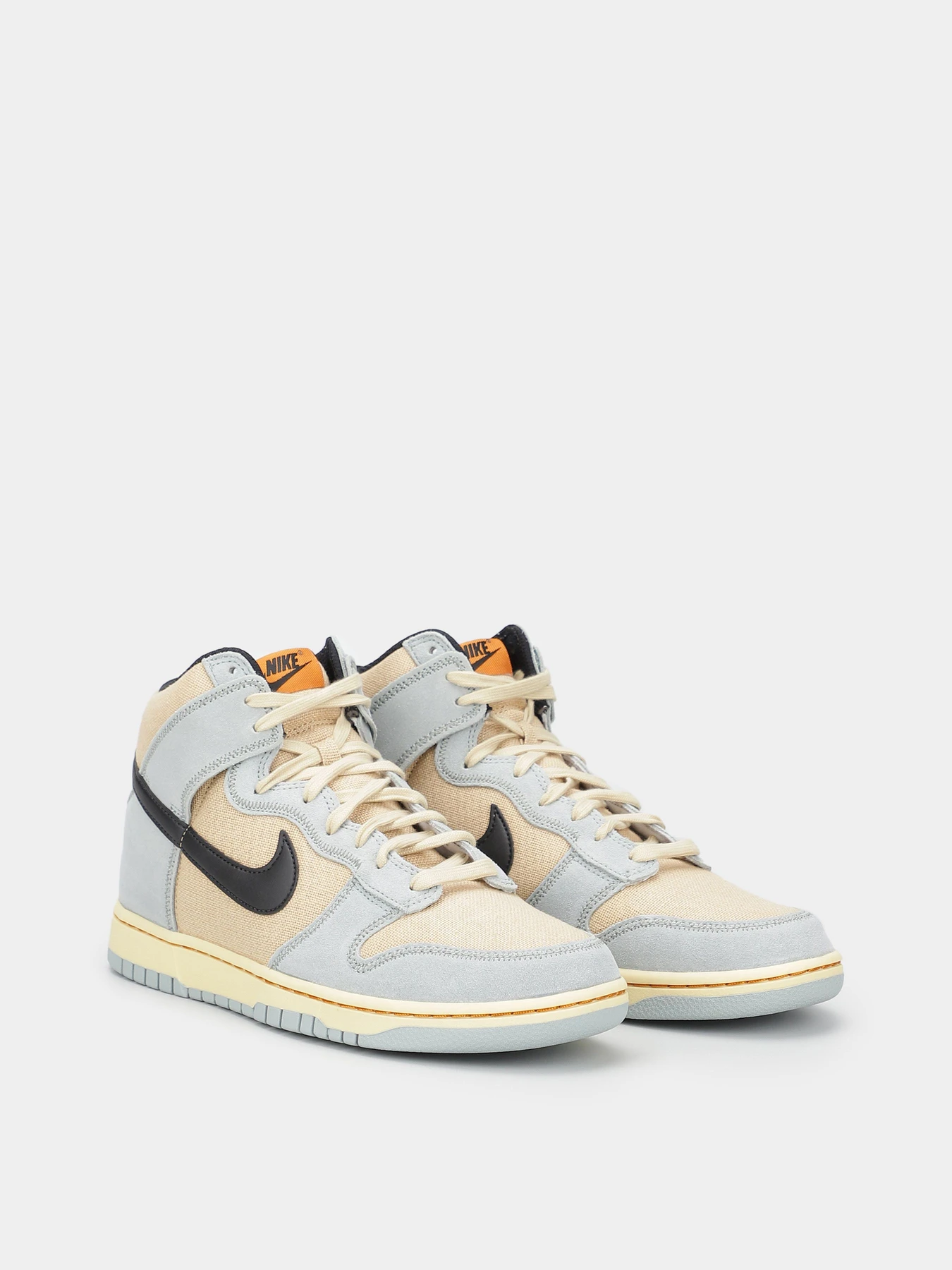 Кеди NIKE DUNK HI RETRO SE модель FJ4191-200 Кеди NIKE DUNK HI RETRO SE модель FJ4191-200 Фото