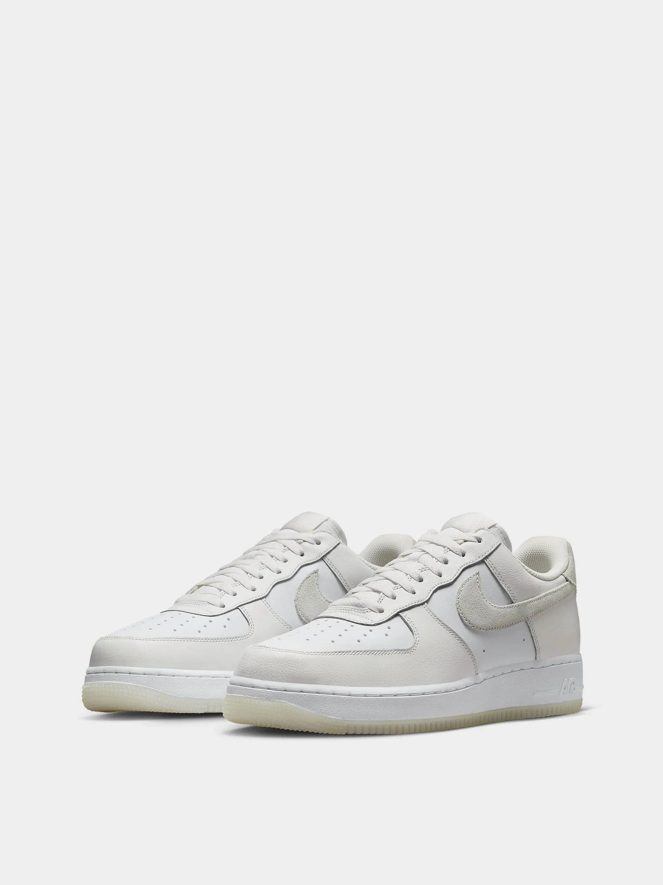 Кеды NIKE AIR FORCE 1 07 LV8 модель FN5832-100 Кеды NIKE AIR FORCE 1 07 LV8 модель FN5832-100 Фото