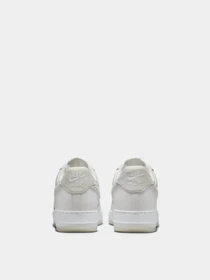 Кеды NIKE AIR FORCE 1 07 LV8 модель FN5832-100 Фото