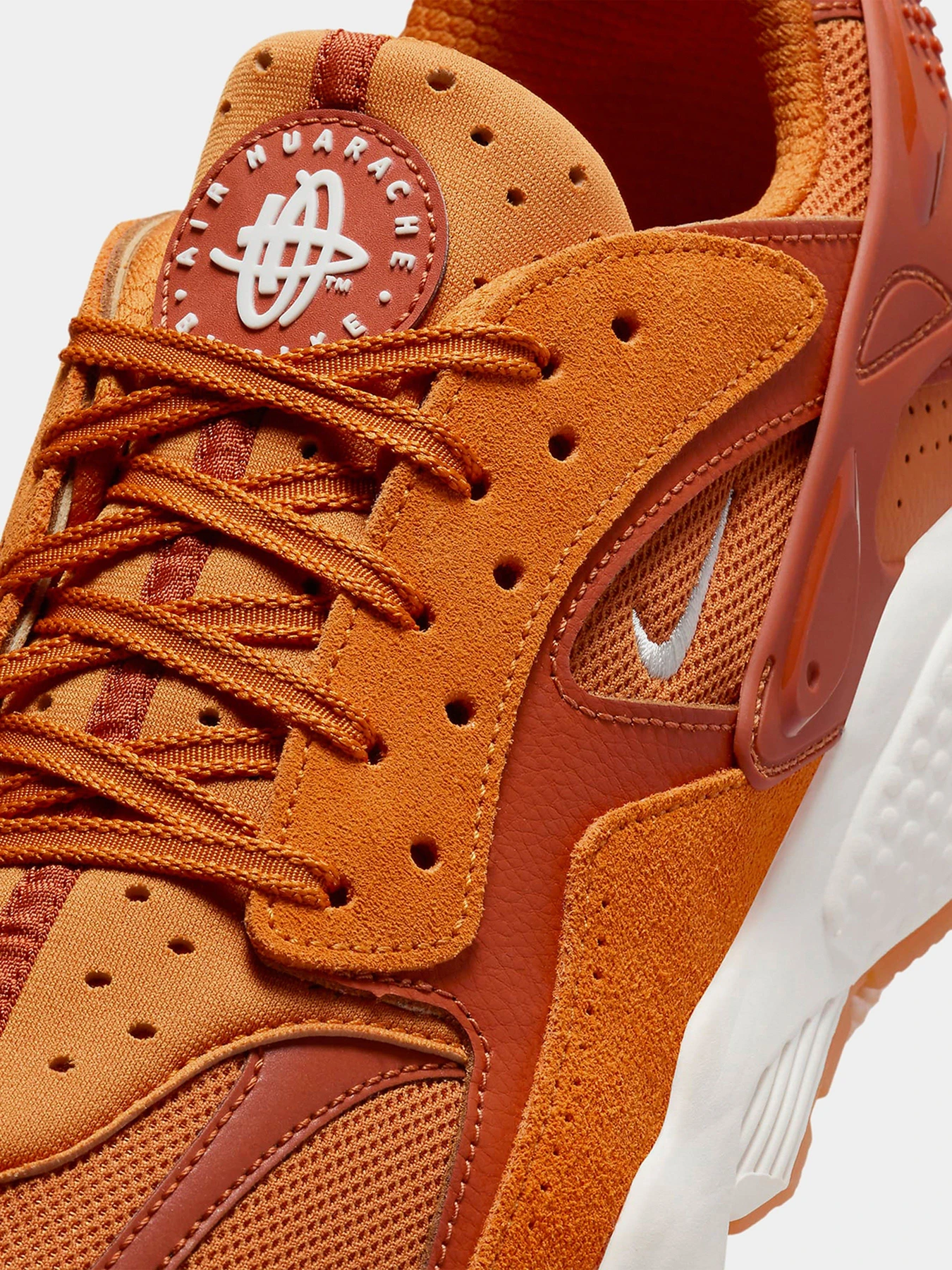 Кроссовки NIKE AIR HUARACHE RUNNER модель DZ3306-800 Кроссовки NIKE AIR HUARACHE RUNNER модель DZ3306-800 Фото