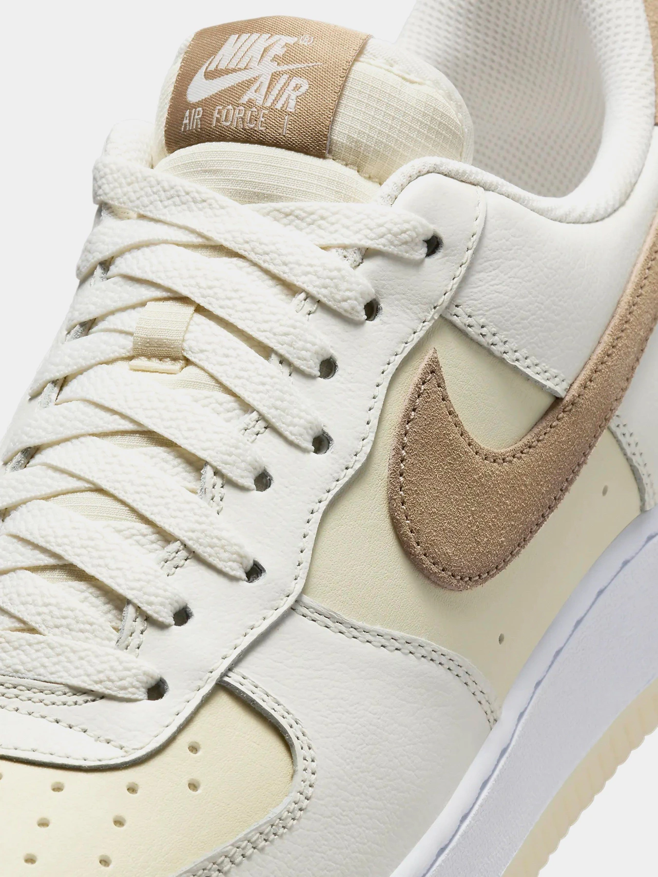 Кеды NIKE AIR FORCE 1 '07 LV8 модель FN5832-101 Кеды NIKE AIR FORCE 1 '07 LV8 модель FN5832-101 Фото