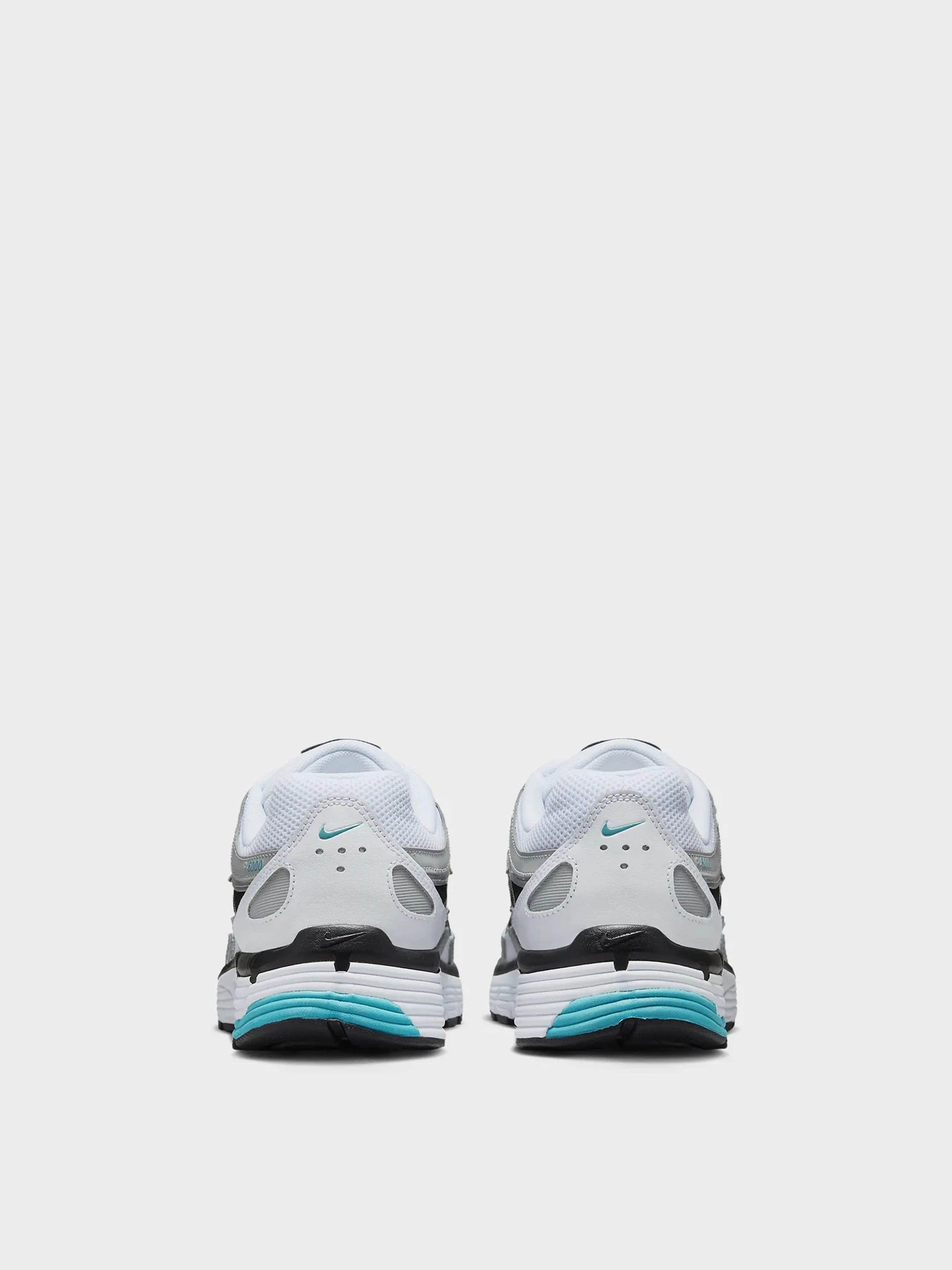 Кроссовки NIKE P-6000 модель CD6404-103 Кроссовки NIKE P-6000 модель CD6404-103 Фото