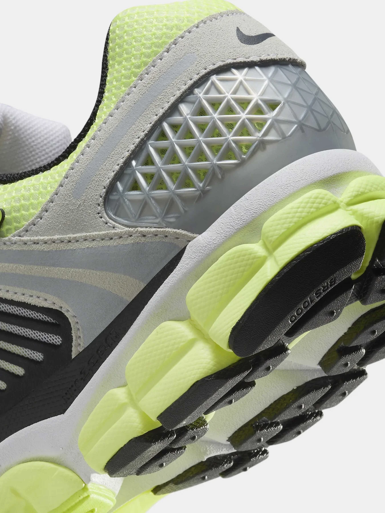 Кросівки NIKE ZOOM VOMERO 5 модель FB9149-701 Кросівки NIKE ZOOM VOMERO 5 модель FB9149-701 Фото