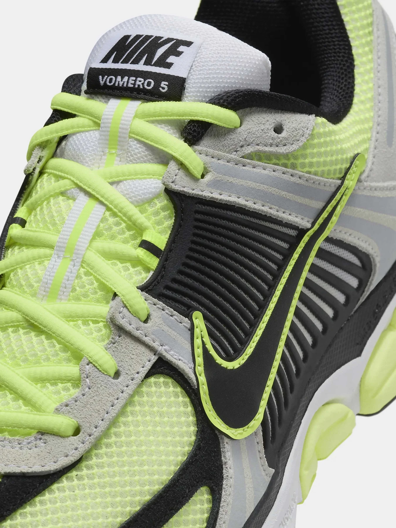 Кросівки NIKE ZOOM VOMERO 5 модель FB9149-701 Кросівки NIKE ZOOM VOMERO 5 модель FB9149-701 Фото
