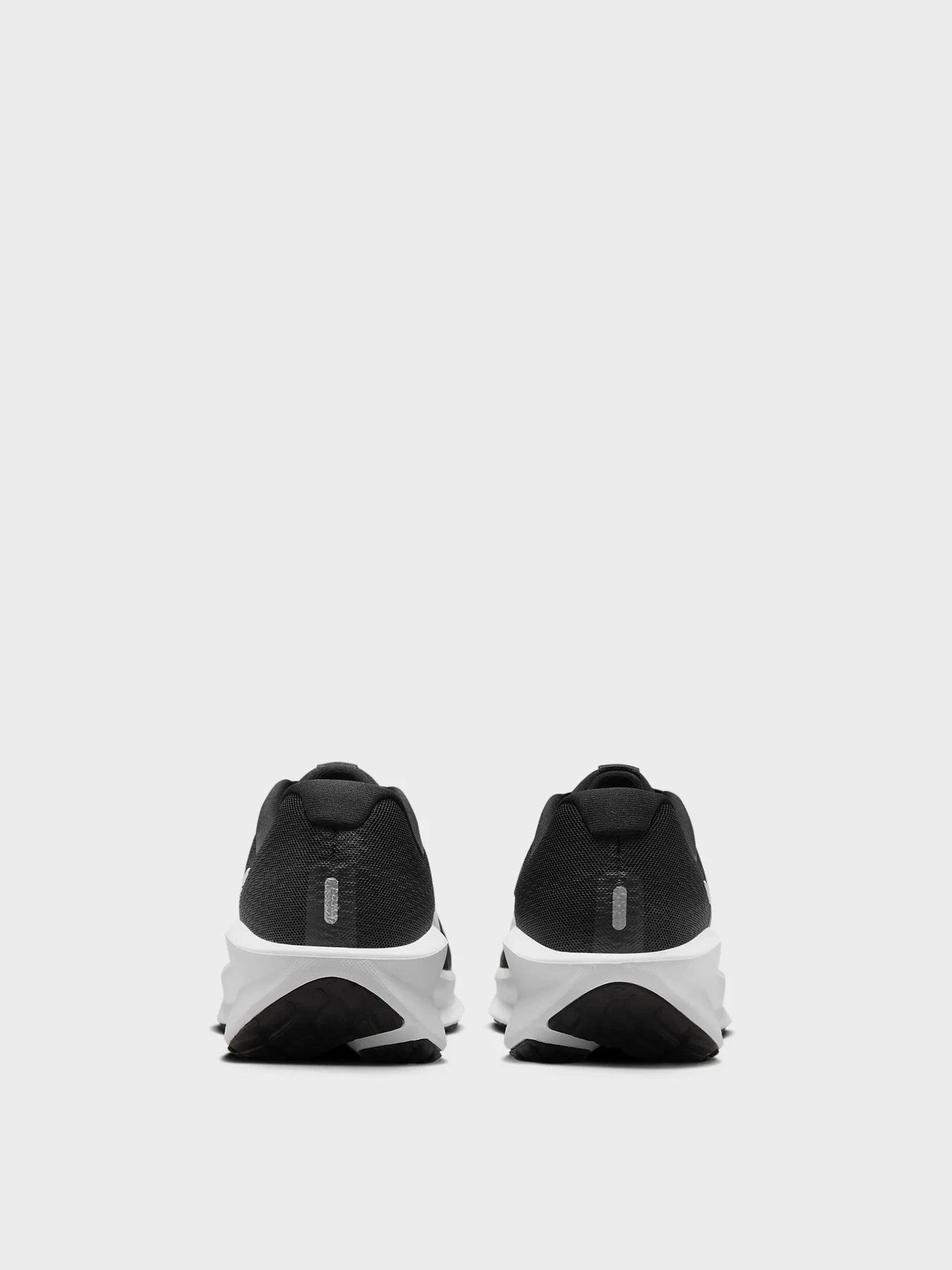 Кросівки NIKE DOWNSHIFTER 13 модель FD6454-001 Кросівки NIKE DOWNSHIFTER 13 модель FD6454-001 Фото