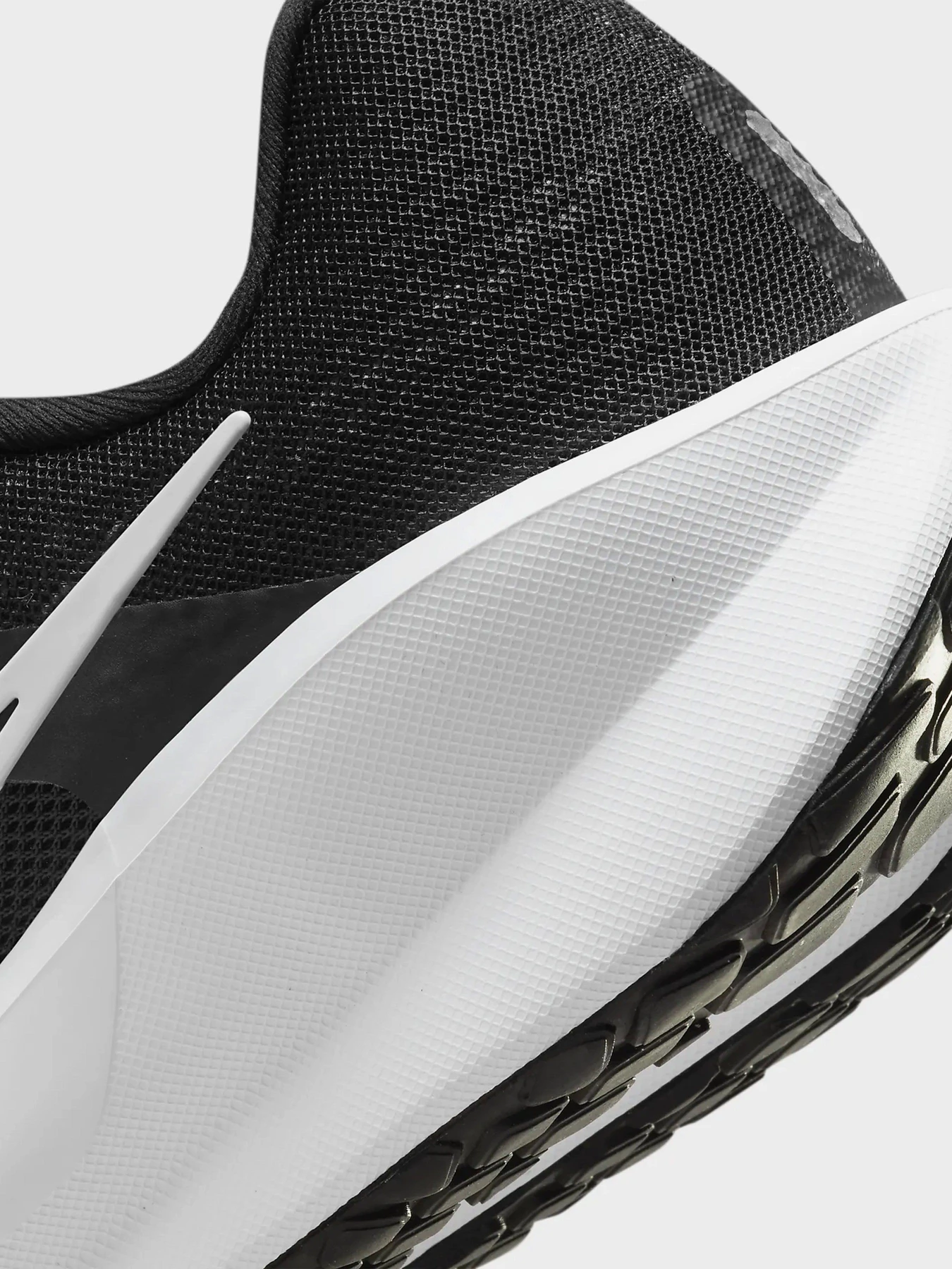 Кросівки NIKE DOWNSHIFTER 13 модель FD6454-001 Кросівки NIKE DOWNSHIFTER 13 модель FD6454-001 Фото