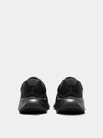 Кросівки NIKE REVOLUTION 7 модель FB2207-005 Фото