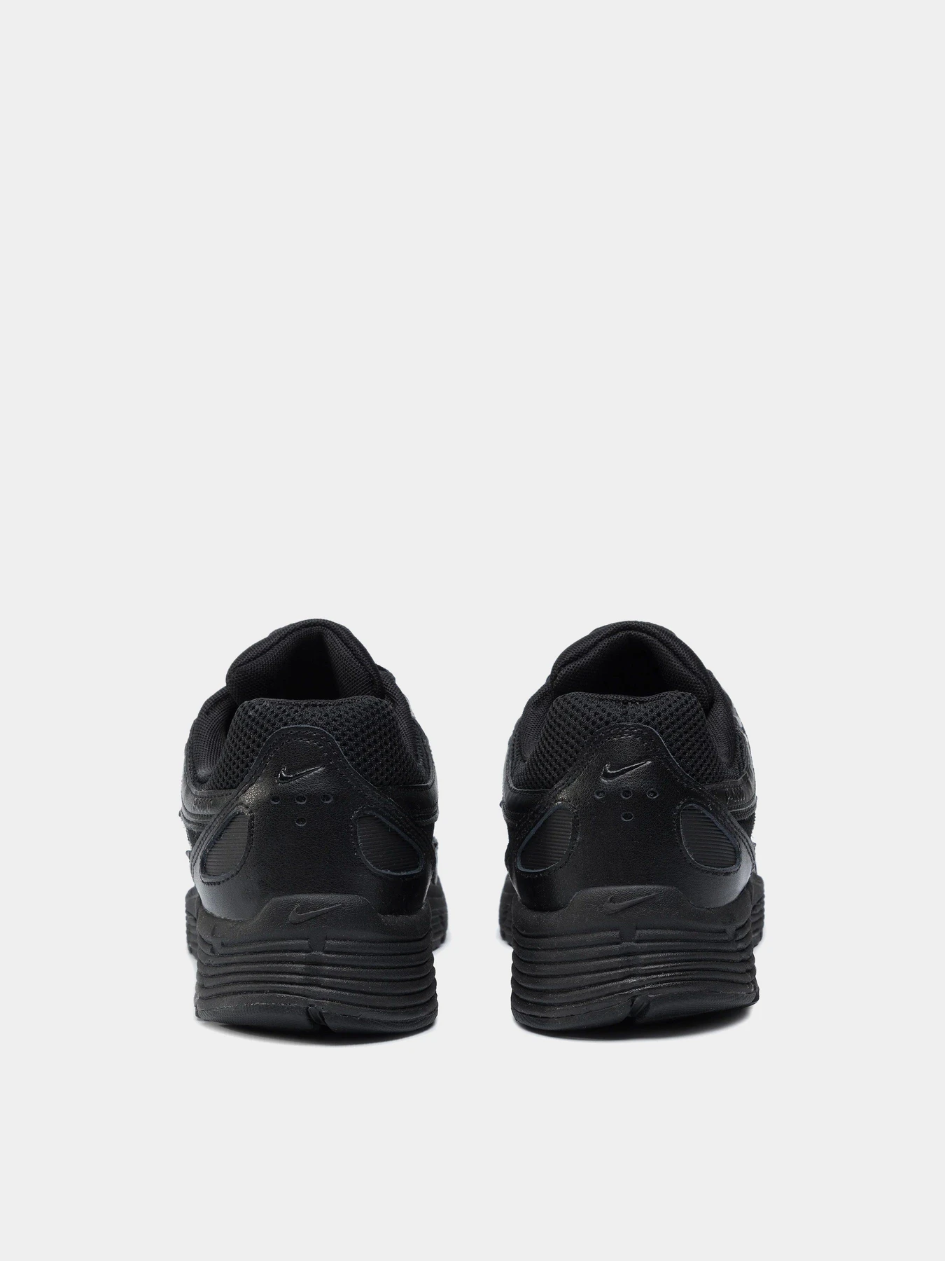 Кроссовки NIKE P-6000 модель CD6404-002 Фото
