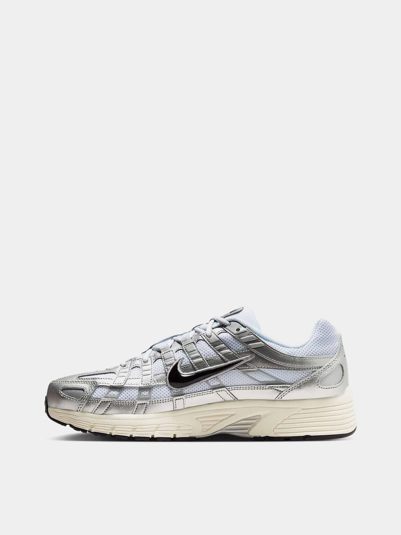 Кроссовки NIKE P-6000 модель CD6404-105 Кроссовки NIKE P-6000 модель CD6404-105 Фото