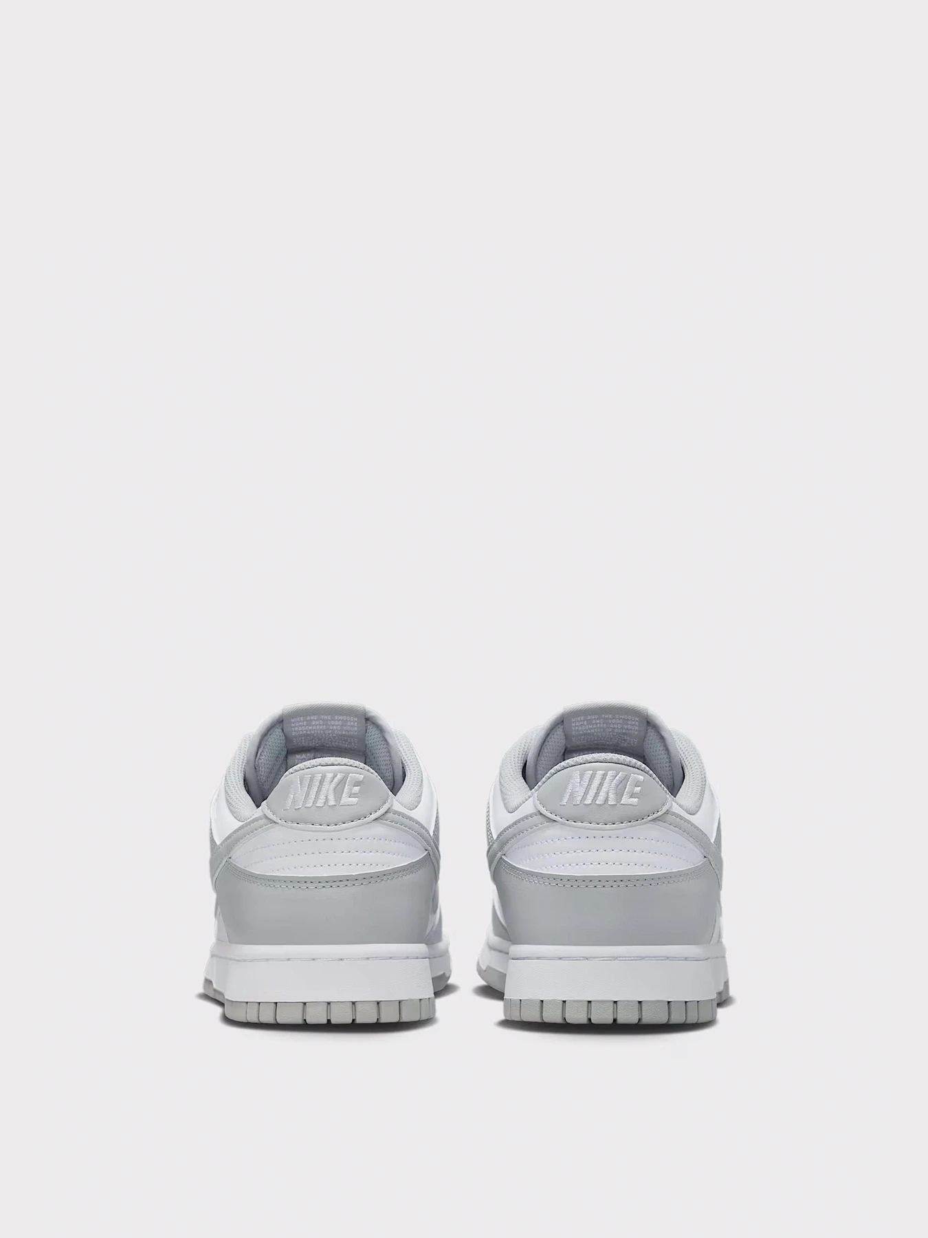 Кеди NIKE DUNK LOW RETRO модель HF5441-105 Кеди NIKE DUNK LOW RETRO модель HF5441-105 Фото