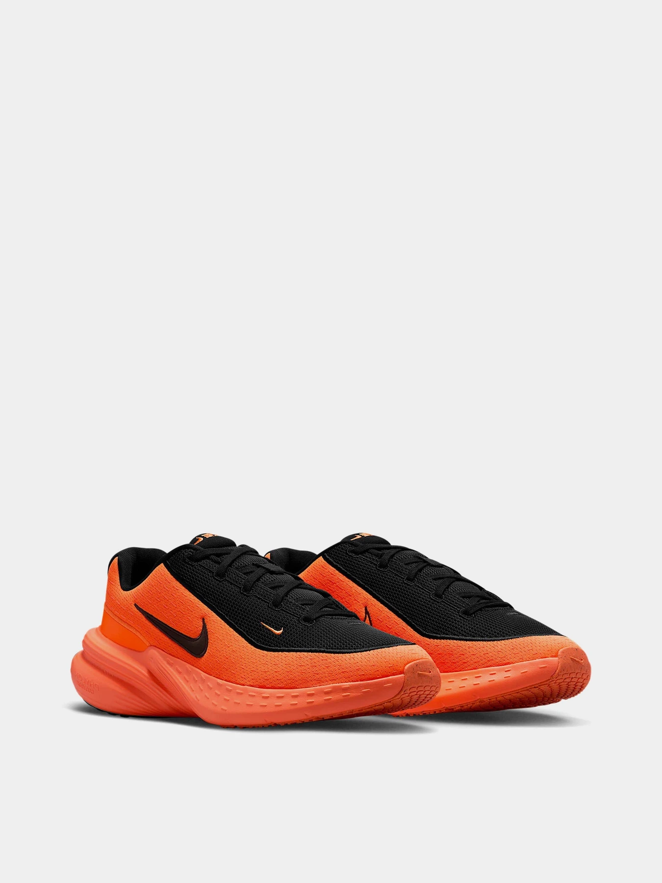 Кроссовки NIKE NIKE UPLIFT SC модель IB2765-004 Кроссовки NIKE NIKE UPLIFT SC модель IB2765-004 Фото