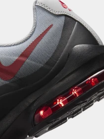 Кросівки NIKE AIR MAX INVIGOR модель 749680-015 Фото