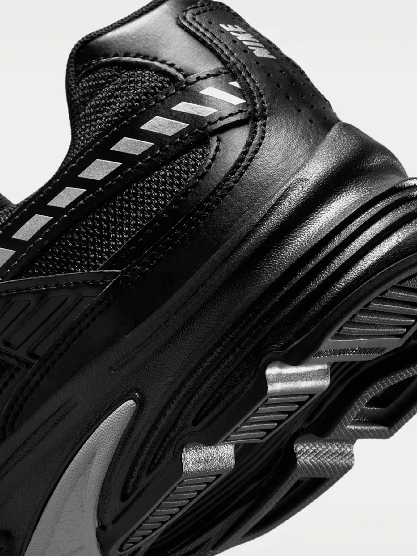 Кроссовки NIKE INITIATOR модель IB4595-001 Фото