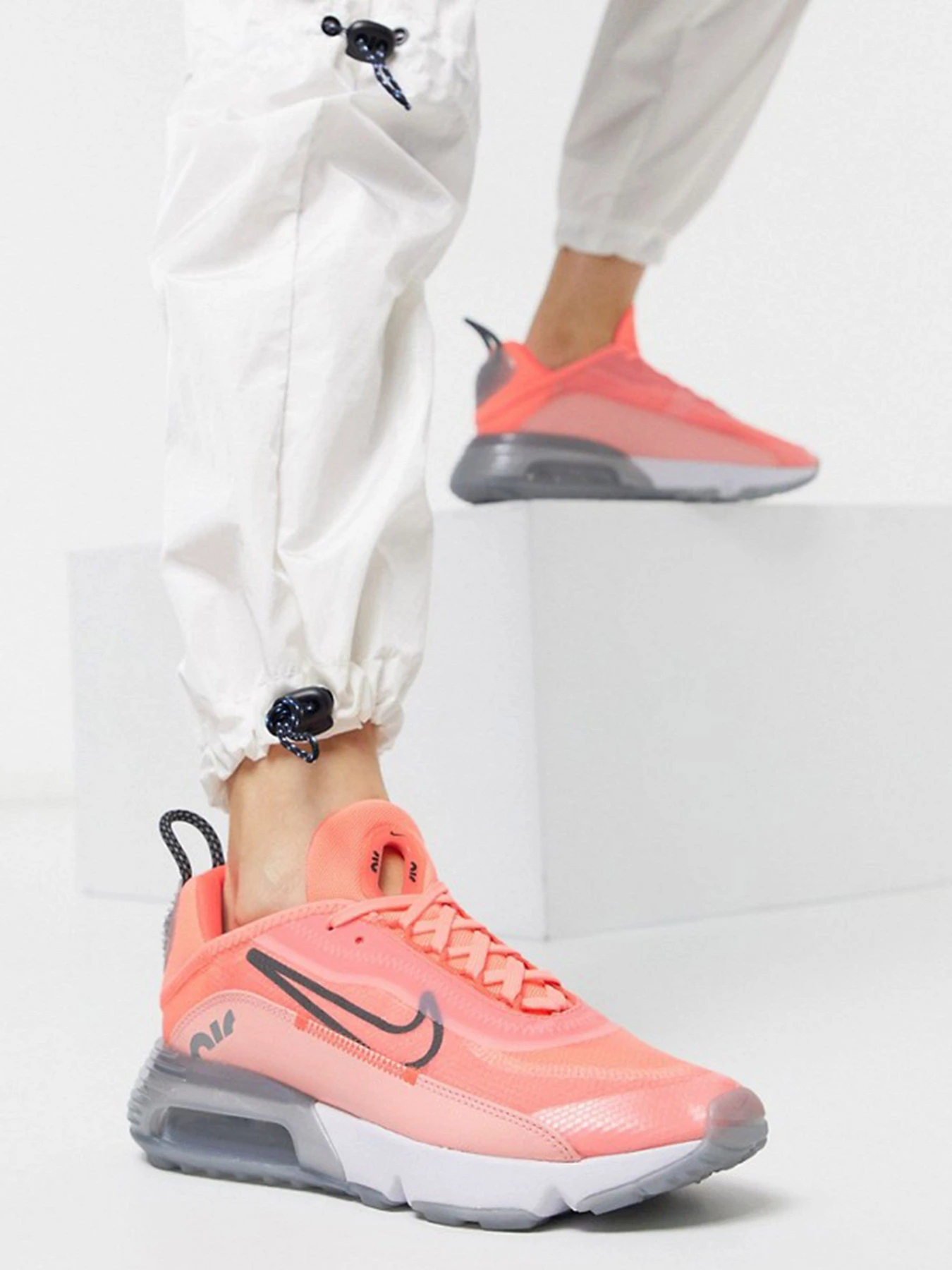 Кроссовки NIKE Air Max 2090 модель CT7698-600 Кроссовки NIKE Air Max 2090 модель CT7698-600 Фото