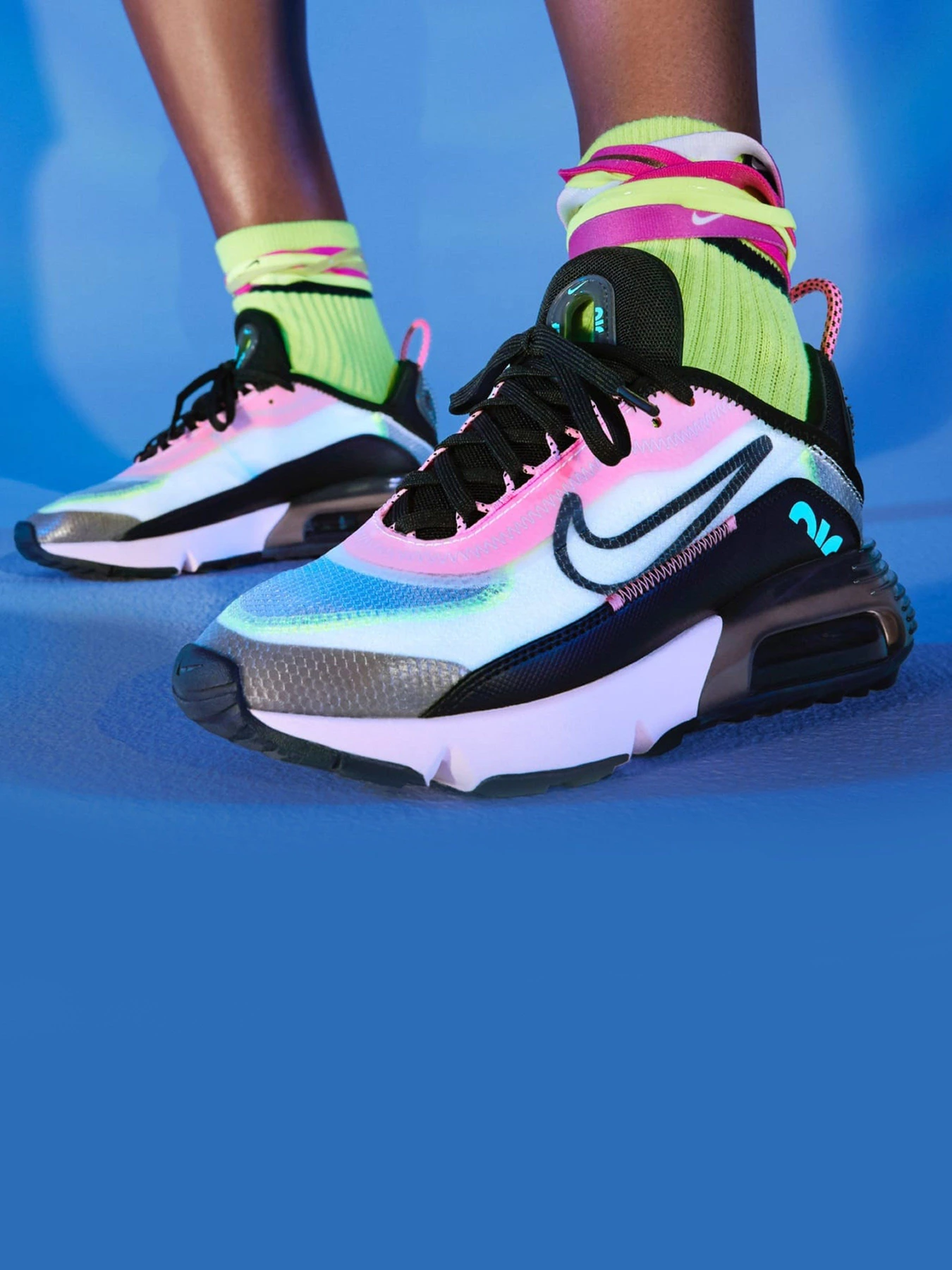 Кроссовки NIKE Wmns Air Max 2090 Multicolour модель CW4286-100 Кроссовки NIKE Wmns Air Max 2090 Multicolour модель CW4286-100 Фото