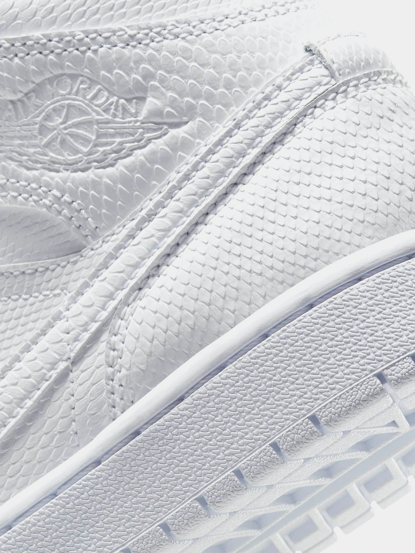 Кеди NIKE Air Jordan 1 Mid модель BQ6472-110 Фото