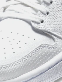 Кеди NIKE Air Jordan 1 Mid модель BQ6472-110 Фото