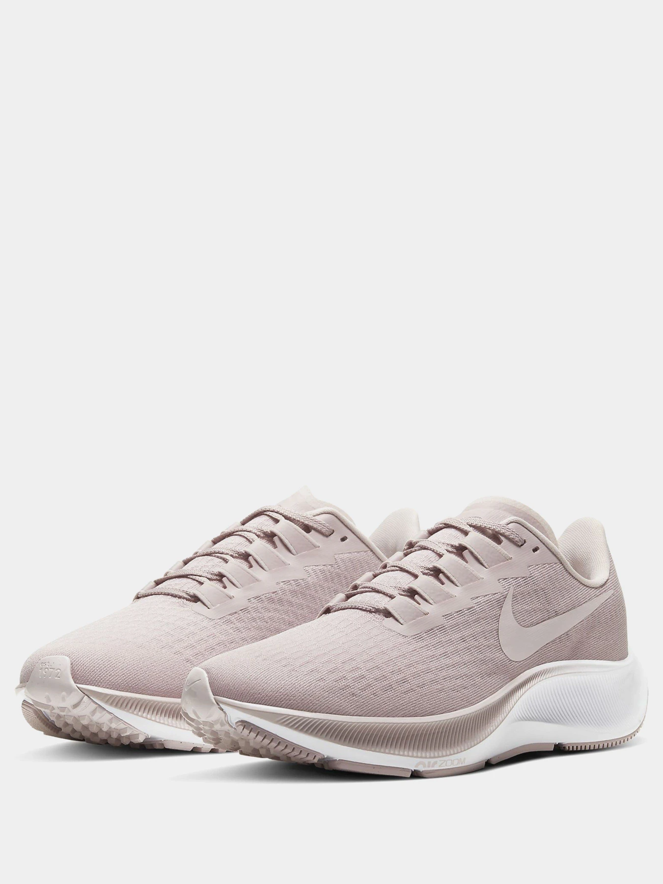 Кроссовки NIKE Air Zoom Pegasus 37 модель BQ9647-601 Кроссовки NIKE Air Zoom Pegasus 37 модель BQ9647-601 Фото