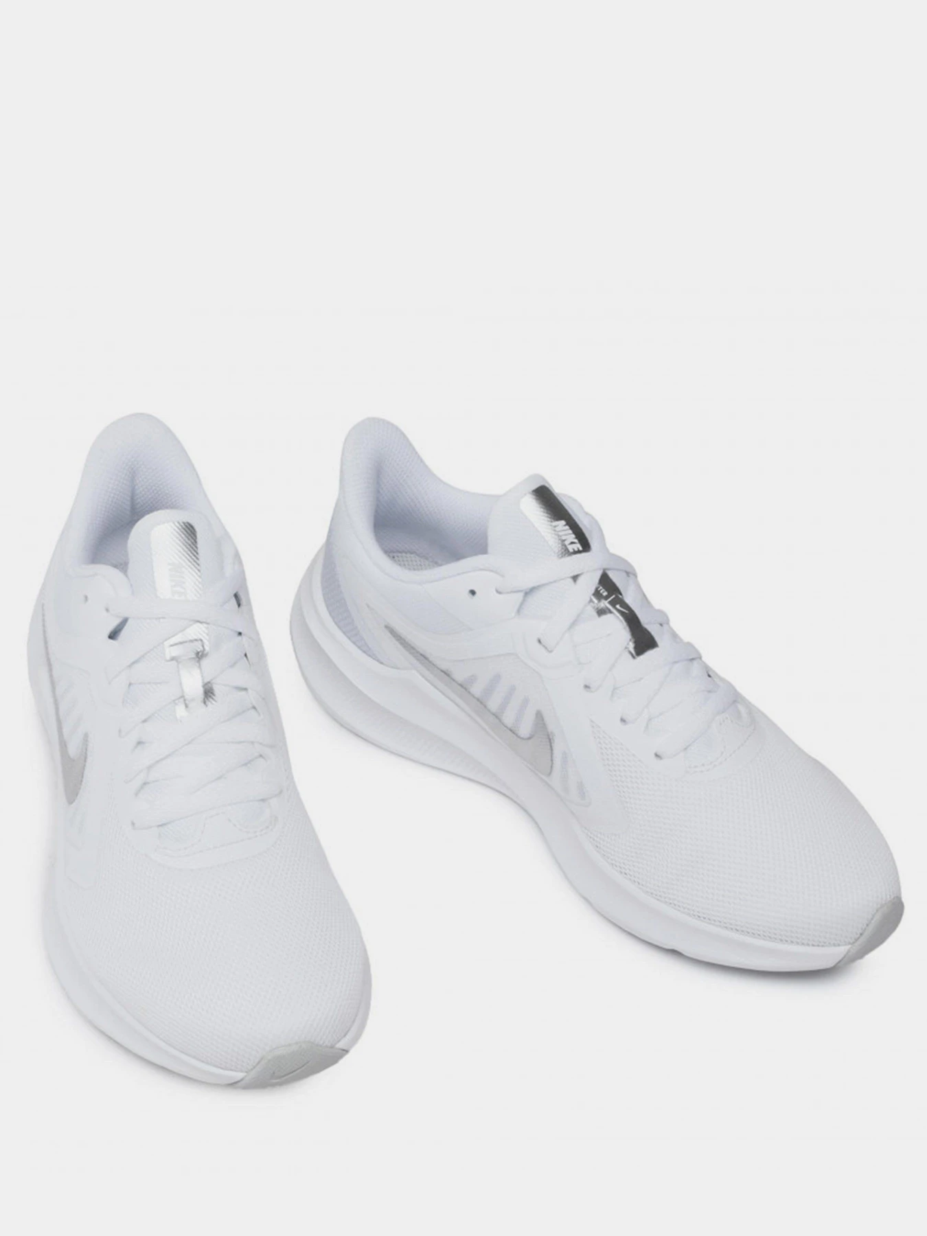 Кроссовки NIKE Downshifter 10 модель CI9984-100 Кроссовки NIKE Downshifter 10 модель CI9984-100 Фото