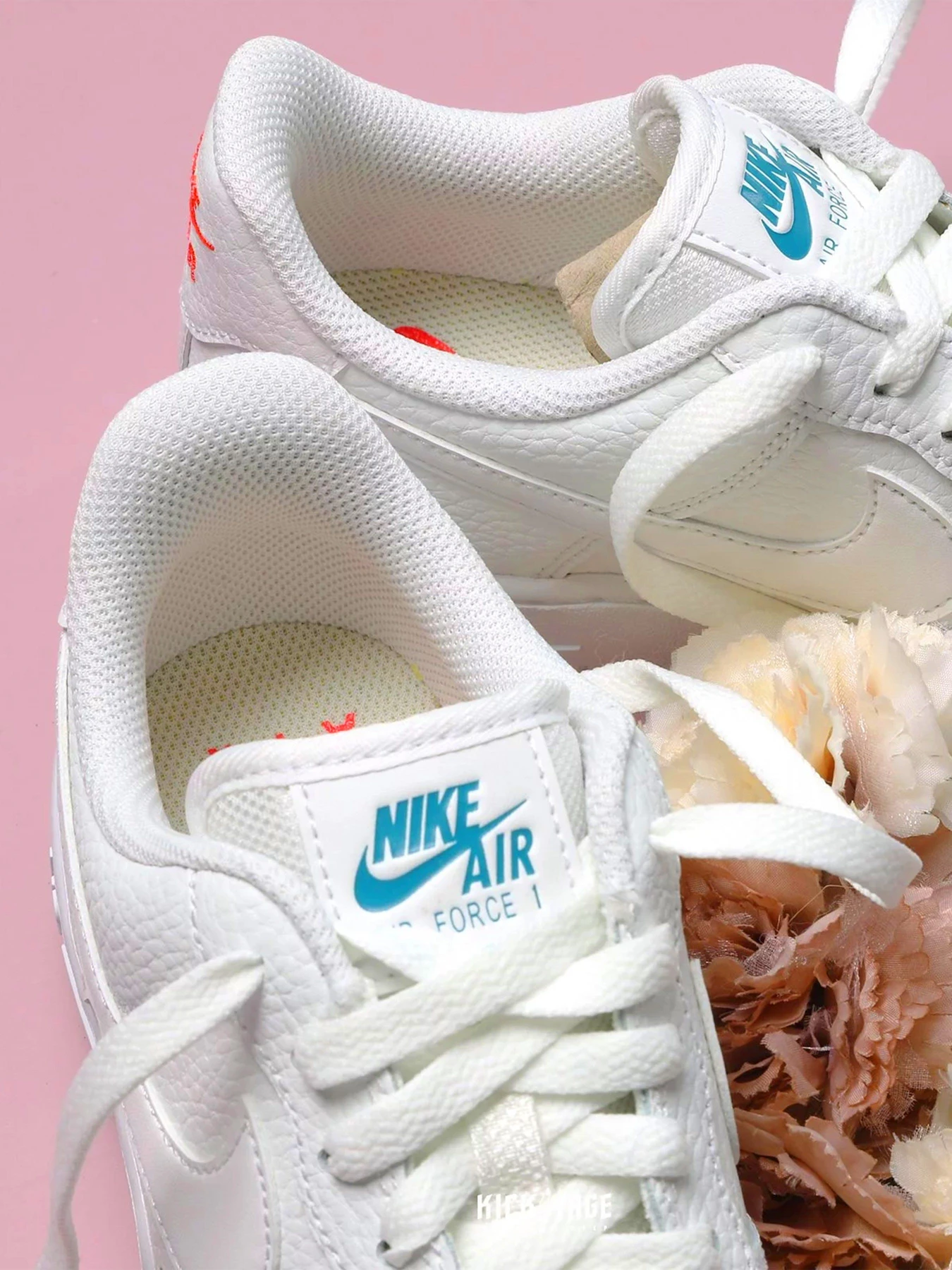 Кеди NIKE Air Force 1 '07 Essential модель CT1989-101 Фото