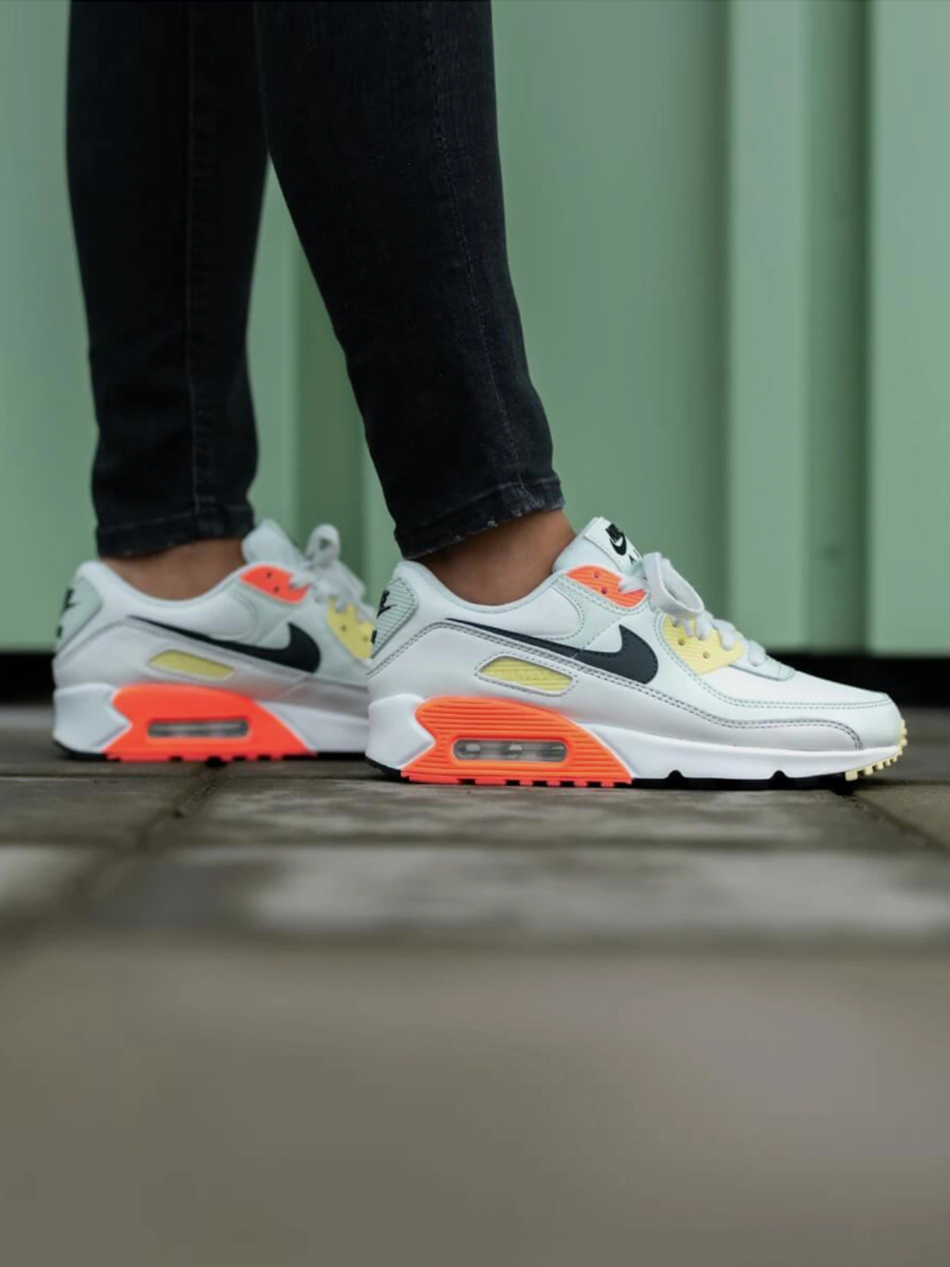 Кроссовки NIKE Air Max 2090 модель CV8819-101 Кроссовки NIKE Air Max 2090 модель CV8819-101 Фото