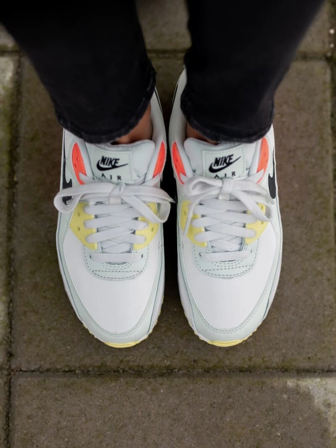 Кроссовки NIKE Air Max 2090 модель CV8819-101 Кроссовки NIKE Air Max 2090 модель CV8819-101 Фото