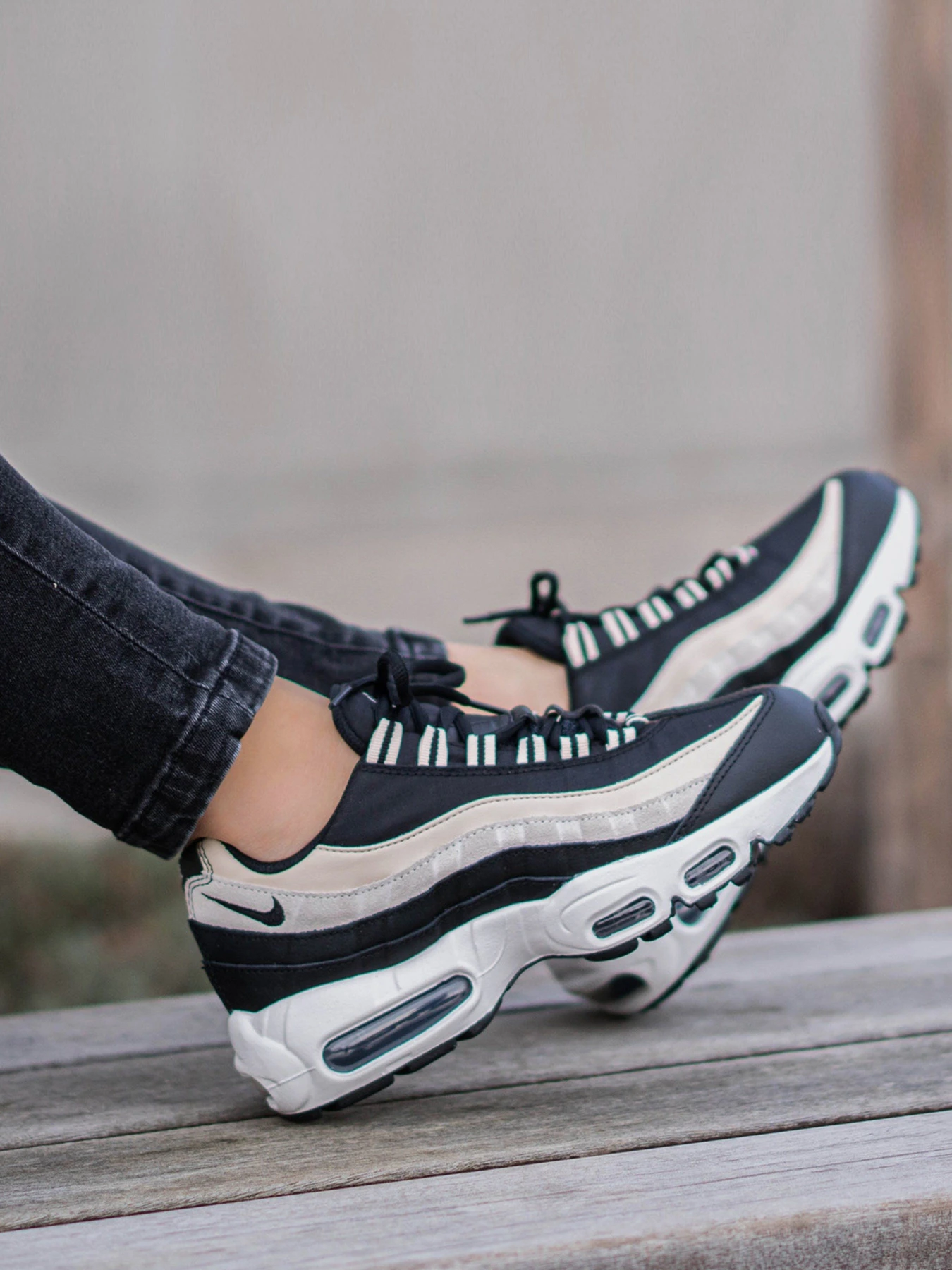 Кроссовки NIKE Air Max 95 модель CV8828-001 Кроссовки NIKE Air Max 95 модель CV8828-001 Фото