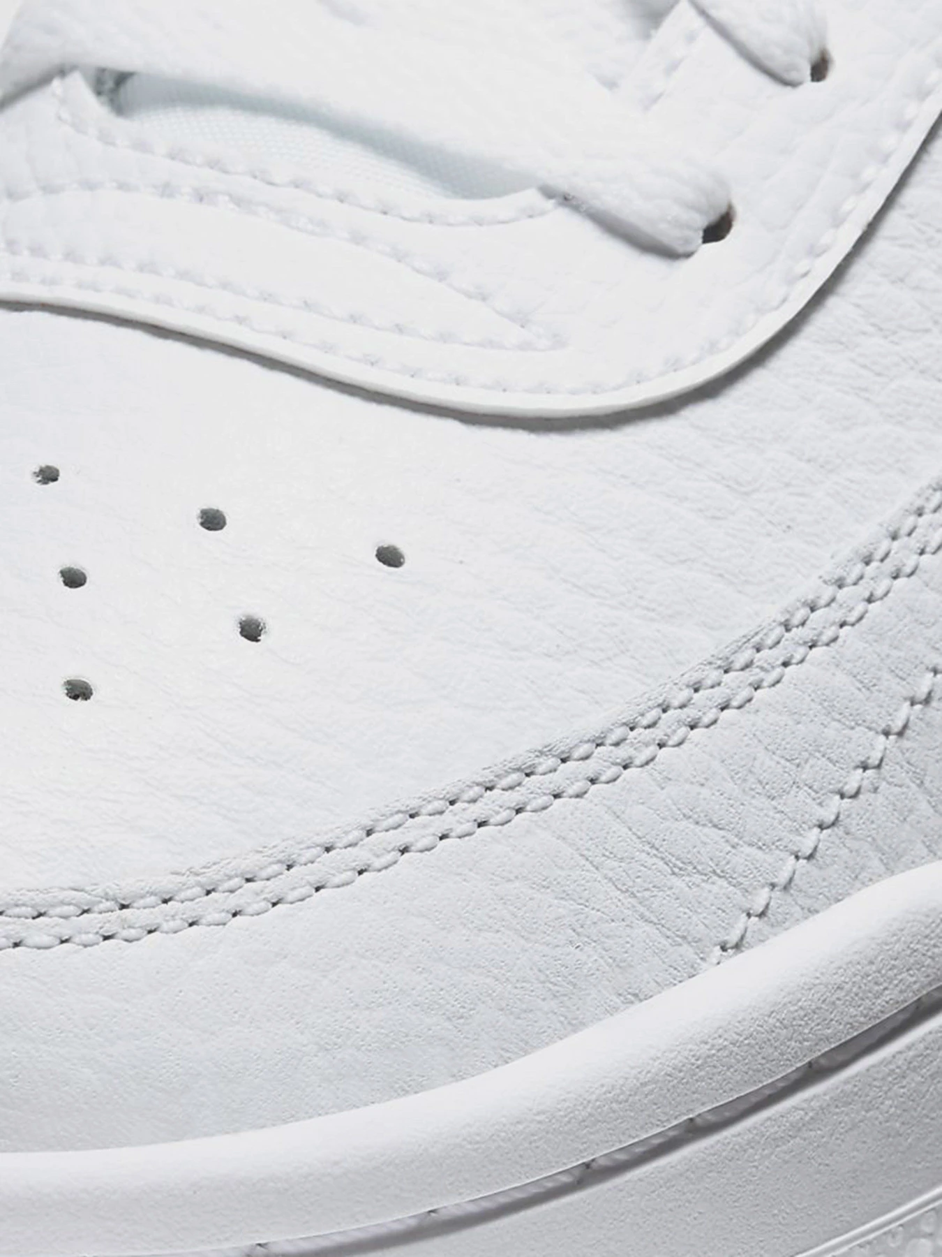 Кеды NIKE Court Vintage Premium модель CW1067-100 Кеды NIKE Court Vintage Premium модель CW1067-100 Фото