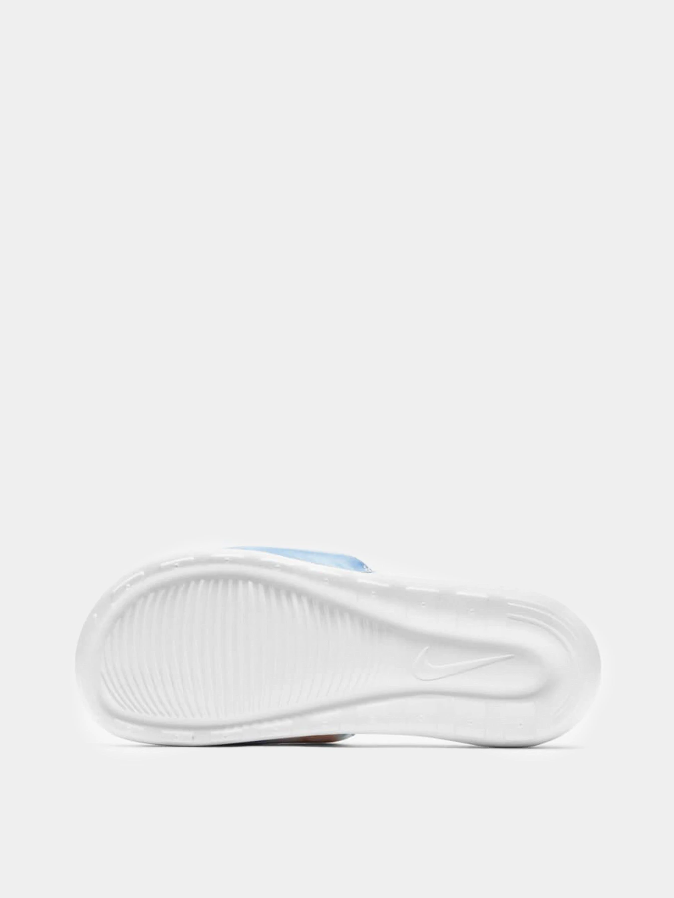 Шльопанці NIKE Victori One модель CN9676-101 Шльопанці NIKE Victori One модель CN9676-101 Фото