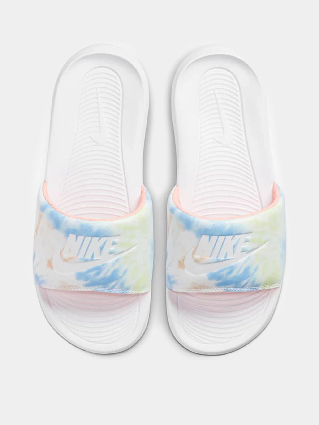Шльопанці NIKE Victori One модель CN9676-101 Шльопанці NIKE Victori One модель CN9676-101 Фото