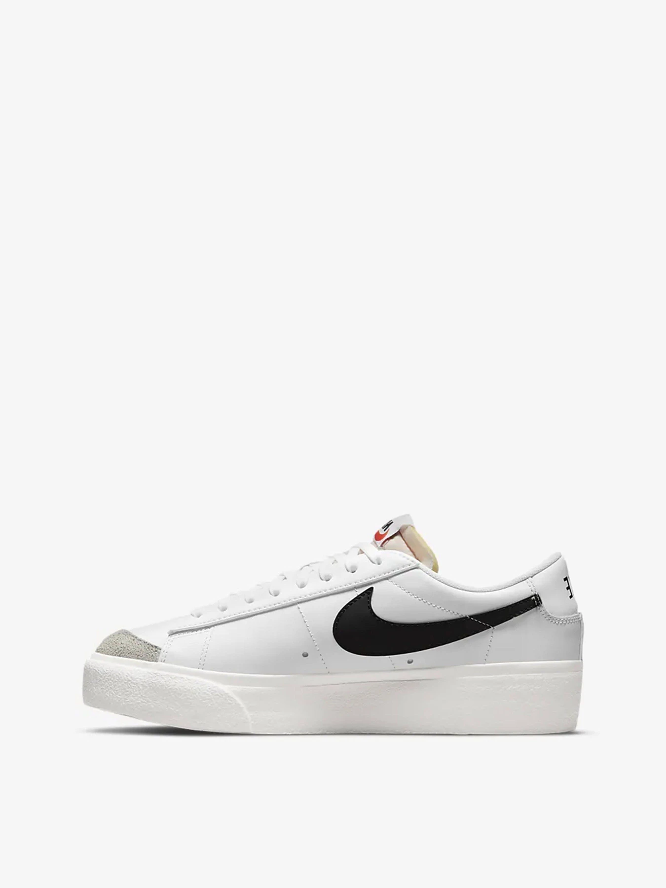 Кеды NIKE BLAZER LOW PLATFORM модель DJ0292-101 Кеды NIKE BLAZER LOW PLATFORM модель DJ0292-101 Фото