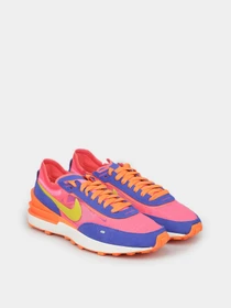 Кроссовки NIKE Waffle One модель DC2533-400 Фото