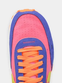 Кроссовки NIKE Waffle One модель DC2533-400 Фото