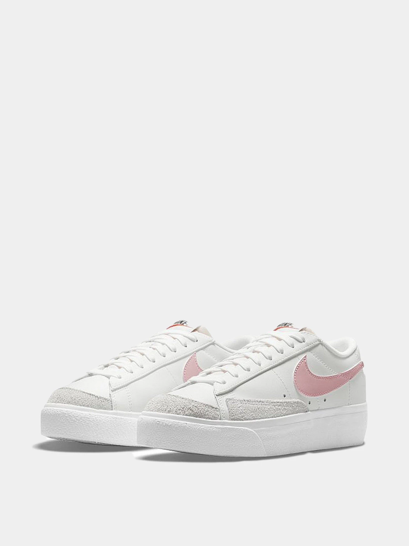 Кеды NIKE BLAZER LOW PLATFORM модель DJ0292-103 Кеды NIKE BLAZER LOW PLATFORM модель DJ0292-103 Фото