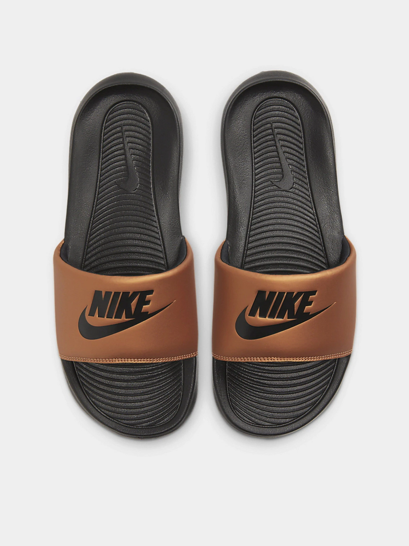 Шльопанці NIKE Victori One модель CN9677-003 Шльопанці NIKE Victori One модель CN9677-003 Фото