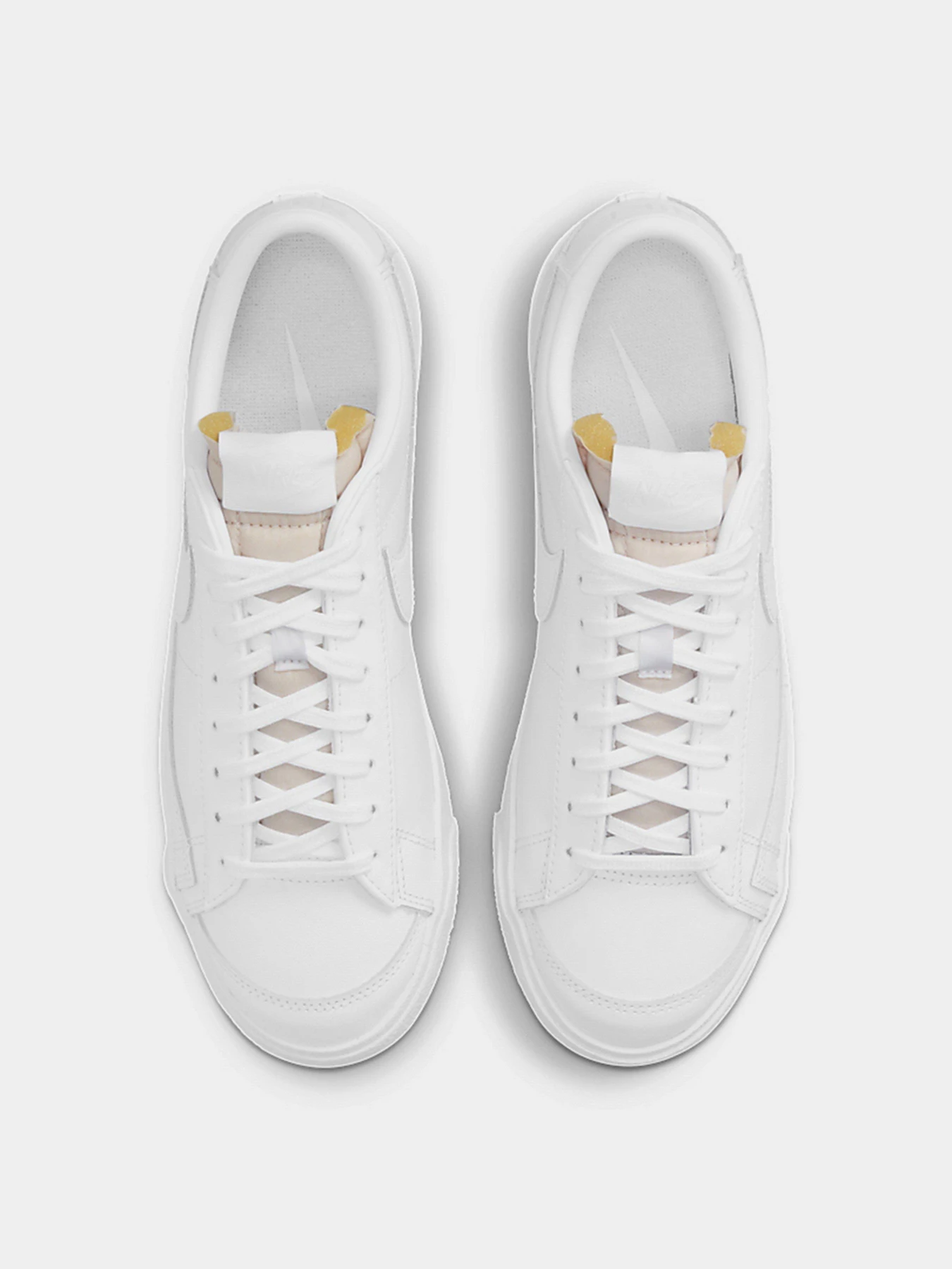 Кеди NIKE Blazer Low '77 модель DC4769-101 Кеди NIKE Blazer Low '77 модель DC4769-101 Фото