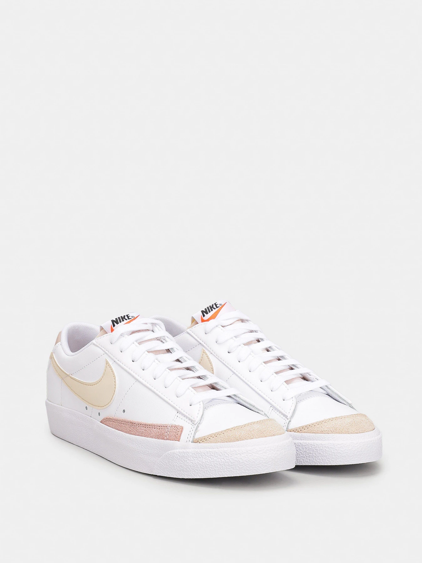Кеди NIKE Blazer Low '77 модель DC4769-108 Кеди NIKE Blazer Low '77 модель DC4769-108 Фото