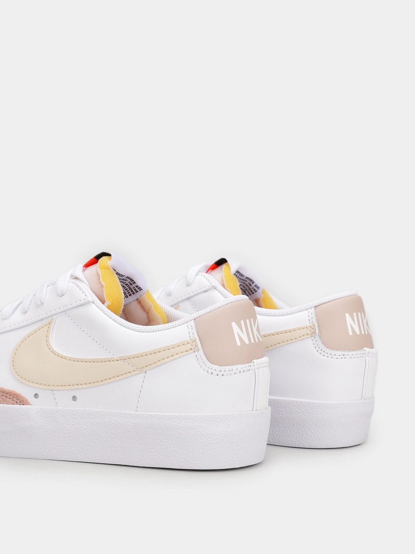 Кеди NIKE Blazer Low '77 модель DC4769-108 Кеди NIKE Blazer Low '77 модель DC4769-108 Фото